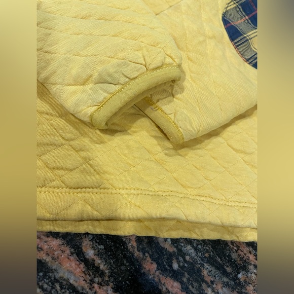 Northface quilted sweatshirt. Size 3/4 years. Used - Picture 2 of 6